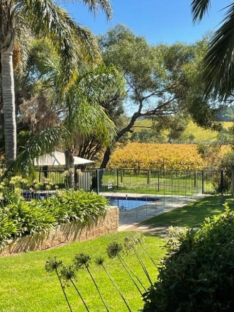 Amande Bed And Breakfast Mclaren Vale Kültér fotó